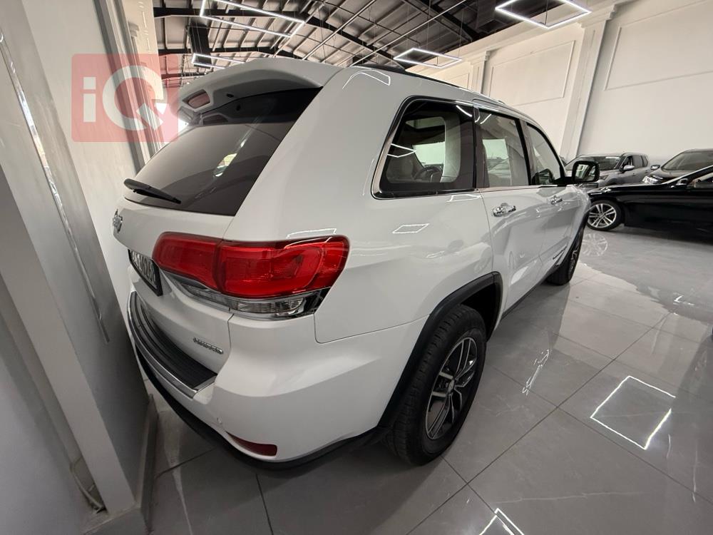 جيب جراند شيروكي